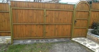 Купить распашные ворота деревянные Киров, цена от 2718 руб.